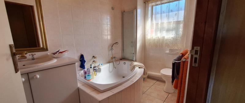 6 Bedroom Property for Sale in Groot Brakrivier Central Western Cape